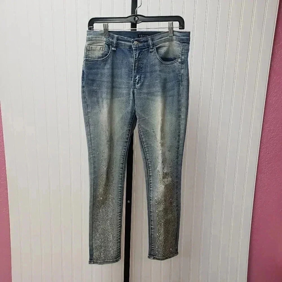 Venus Distressed Embellished Jeans - Picture 4 of 11